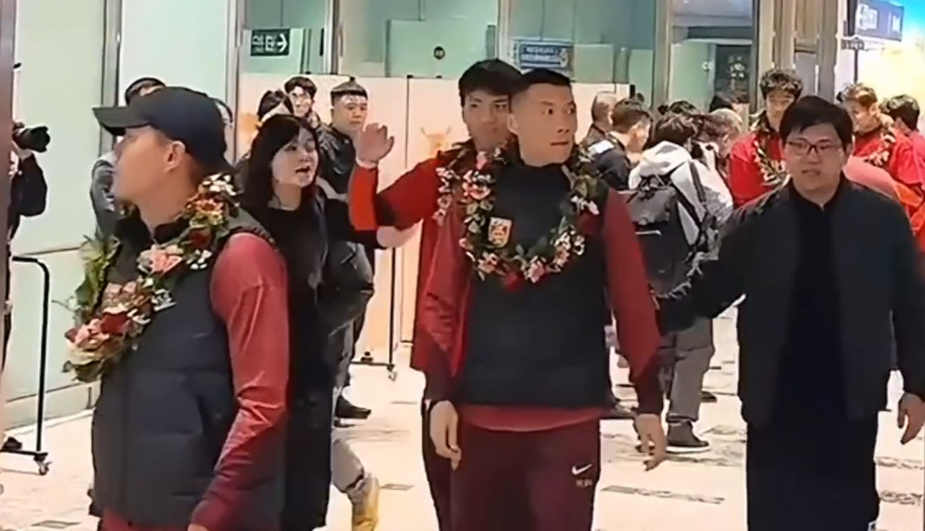 乐鱼体育登录-回国仅1天！中国队功勋助练就离任，原因曝光，将联手郑智战中超